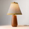 Tischlampe aus Holz mit Stoffschirm, Steckanschluss, dimmbar