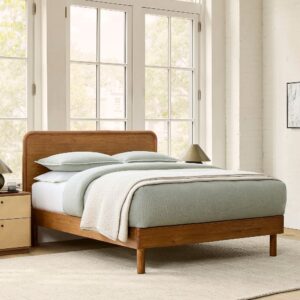 Bettgestell aus Holz mit Lattenrost und stabilen Stützbeinen